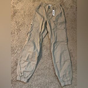 Garage Cargo Pants - Beige